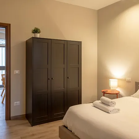 House 20s, 43n Apartament *